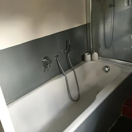 Apartment Di Valentina Genoa